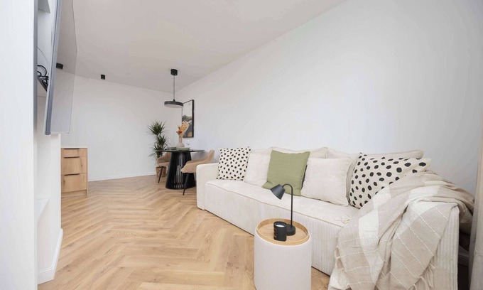 Praga Apartamento | Targowa 26/30 | Warsaw | Cosy Apartment | Balcony