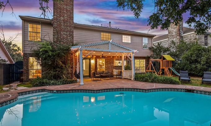 Dallas Casa | Taste of Heaven! Mountain View, Pool & Private Wild Nature