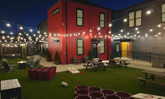 Cherokee Triangle Apartamento | Taste of KY Studio @ Bungalou + Bourbon Bar + Gameyard