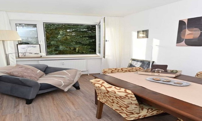 Nordstadt Casa | Tasteful apartment with balcony