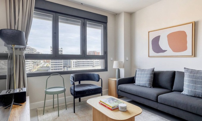 Imperial Apartamento | Tasteful Imperial 1BR w/ Gym, Pool & Doorman, near Parks, by Blueground