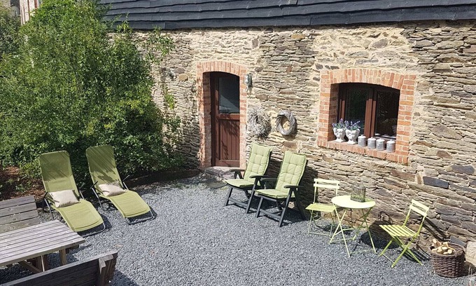 Cetturu Casa | Espaciosa casa de vacaciones en Tavigny con terraza