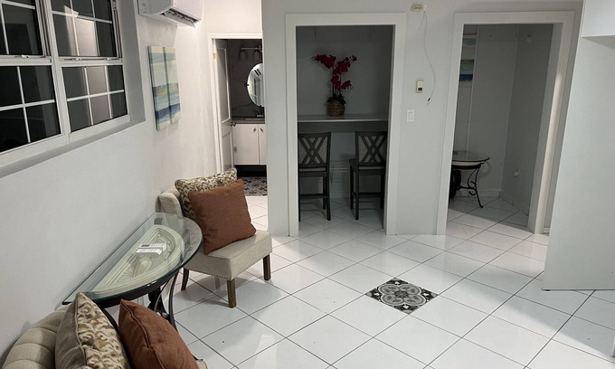 Nassau Apartamento | Decorado con buen gusto una habitación en el este