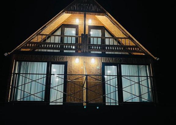Stepantsminda Apartamento | Kakha`s Cottages