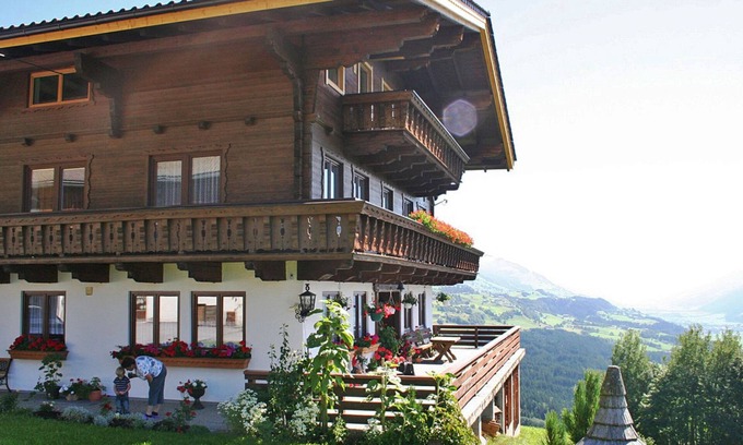 Bramberg am Wildkogel Apartamento | Tauernblick by Interhome