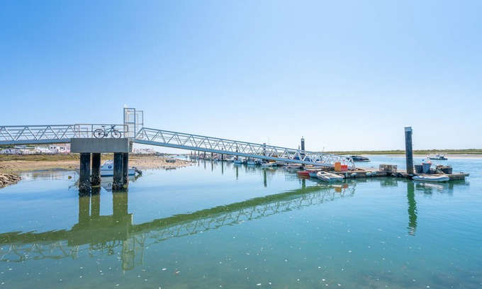 Cabanas Apartamento | Tavira BAY 3 With Pool by Homing