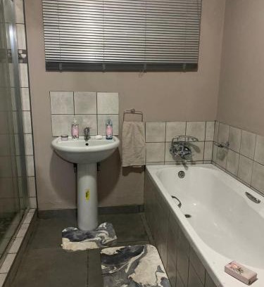 Umtshezi Apartamento | Taylor's Nest