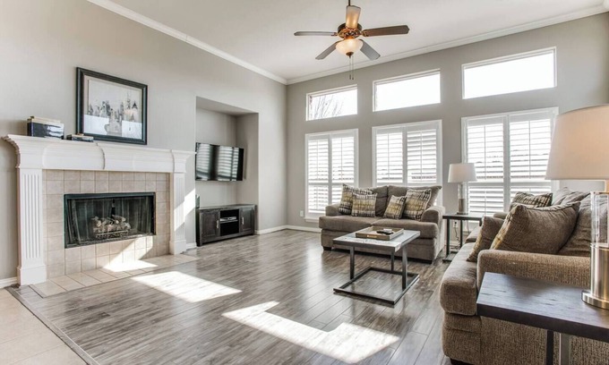 Stewart Creek Estates Casa | Casa amueblada de 3HAB / 2BA en West Frisco cerca de Legacy / Lebanon