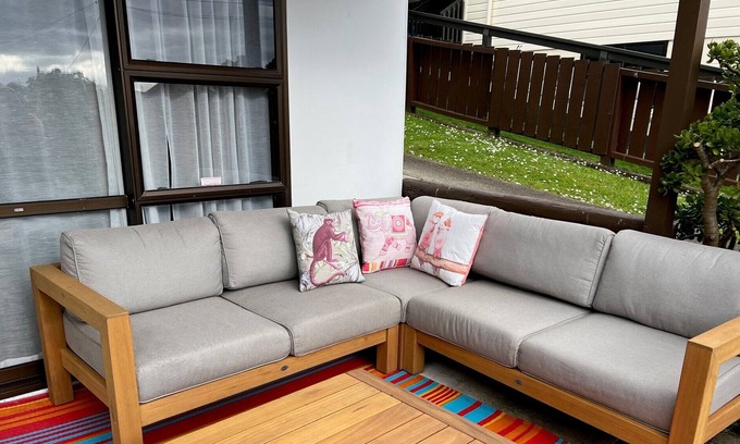 Te Mata Apartamento | Te Mata Bach a road back from Te Mata beach