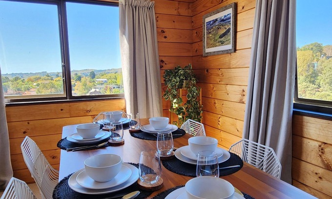 Havelock North Casa | Te Mata Peak Retreat/Central to HN & Local Venues/Clean, Comfortable, & Lux