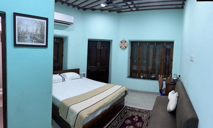 Kalighat Casa | Teakwood Suite - Nokha House