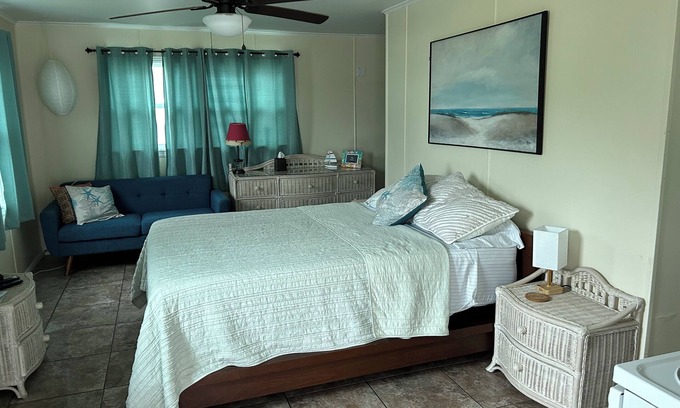 Jensen Beach Cabaña | TEAL TOMORROW at Pelican's Rest