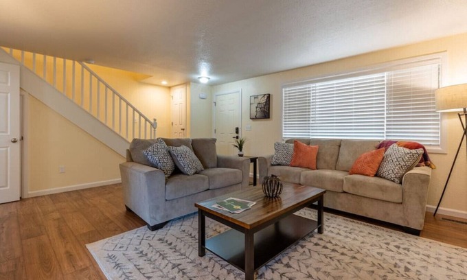 Boise Casa | Teddy's Townhome 3bd 1.5bath Freshly Renovated!