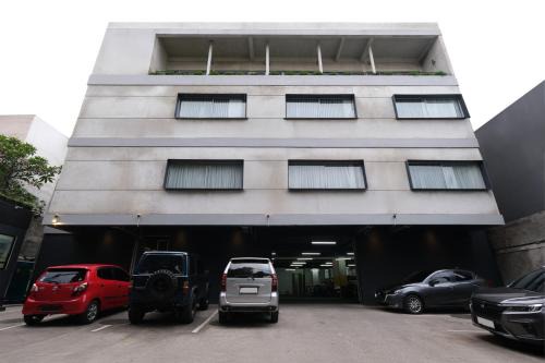 Ragunan Hotel | Teduh Simatupang