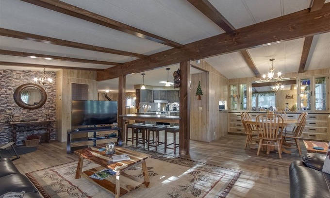 Packwood Cabina | Tee Time | BBQ, Wifi | 3 Bed, 2 Bath