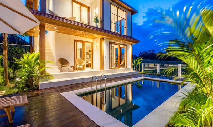 Singakerta Villa | Tembaga Villa by EVDEkimi - Designer villa with Pool and Breathtaking Rice field View