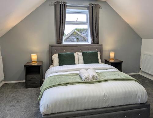 Telford Casa | Tempting Telford 4 bed house