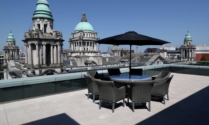 Belfast Central District Hotel | Ten Square Hotel
