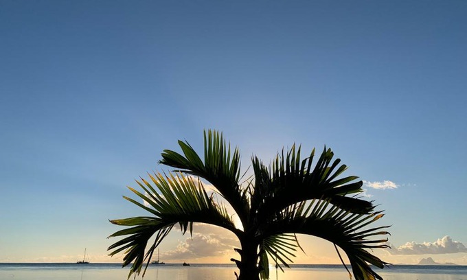 Teahupoo Casa | Tenape Sunset