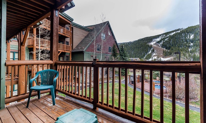 Mountain House Condominio | Tenderfoot Lodge by Summit County Mountain Retreats