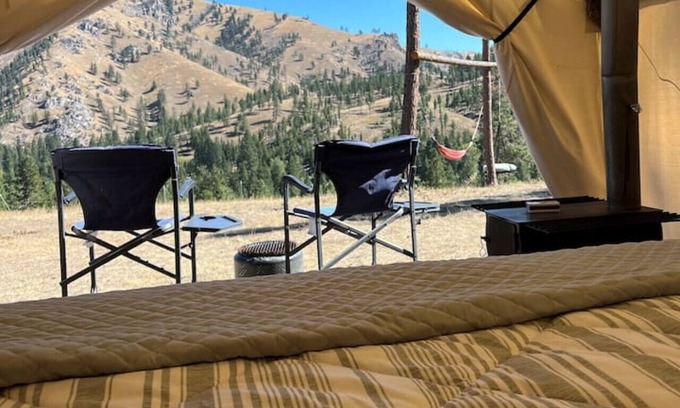 Conner Alquiler De RV | Tent #2 | Oxen-Le-Fields Montana