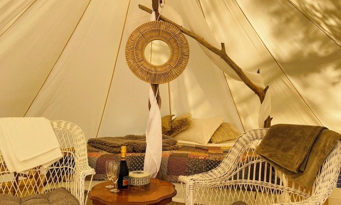 Mariefred Cabina | tent romantica, a b&b in a luxury glamping style