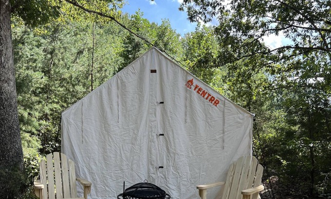Livingston Alquiler De RV | Tentrr Signature Site - Jeb's Escape- The Camp at Dearsville