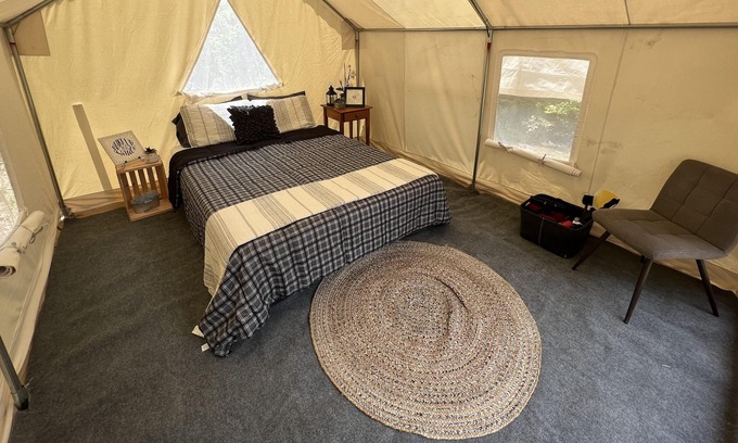 Silver Point Alquiler De RV | Tentrr Signature Site - Hollywood at Defenders Retreat - Site D