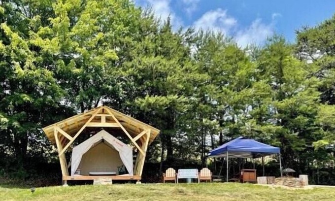 Tyler Alquiler De RV | Tentrr Signature Site - Buck Rock Farm: Camping, Hiking, and Privacy on 50 Acre