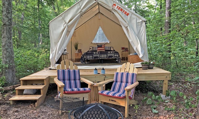 Dickson Alquiler De RV | Tentrr Signature Site - Resurrection Ridge Retreat