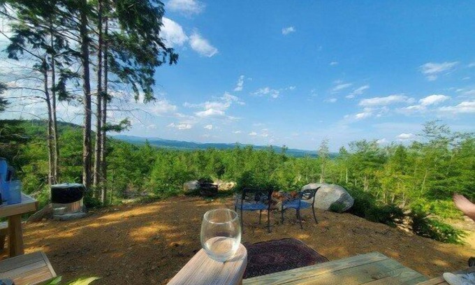 Buckfield Alquiler De RV | Tentrr Signature Site - Secluded Mountain View in Buckfield Maine