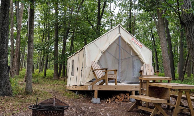 Berkeley Springs Alquiler De RV | Tentrr State Park Site - WV Cacapon State Park - Site B (1.6 miles past Cacapon