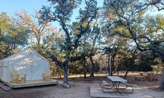 Spring Branch Alquiler De RV | Tentrr State Park Site - Texas Guadalupe River State Park - Site A - Single Camp
