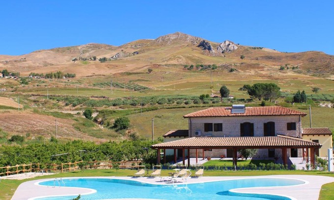 Acquaviva Platani Casa | Tenuta Lanza Il Mulino