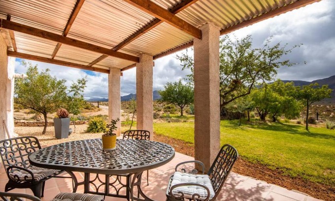 Laingsburg Casa | Tequila Sunrise Cottage at Karoofontein Guest Farm