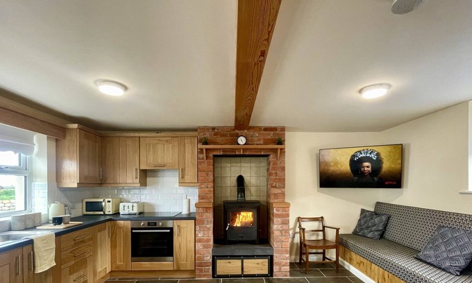 Dungiven Casa | Tergoland Barn, a Rustic Countryside Retreat