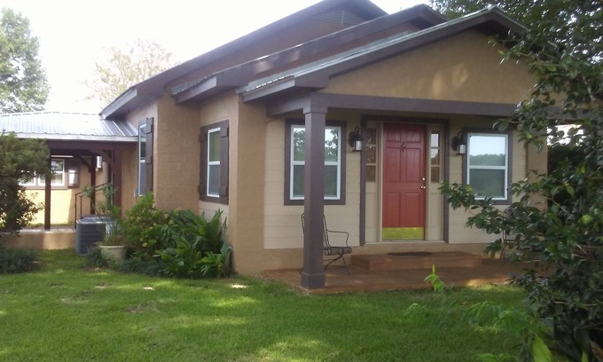 Fairhope Casa | Fairhope, Al: Terra Firma, 3br, 2ba, libre de humo, sin mascotas, solo adultos, capacidad para 7 personas