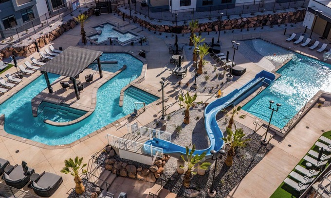 Washington Condominio | Terra West L201|Smart TV, PlayStation, Community Amenities w/Water Slide & Outdoor Grill