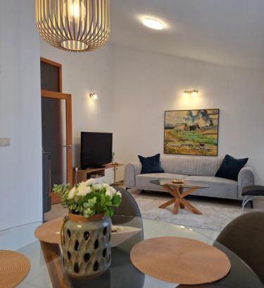 Siroki Brijeg Apartamento | Terrace Apartmani
