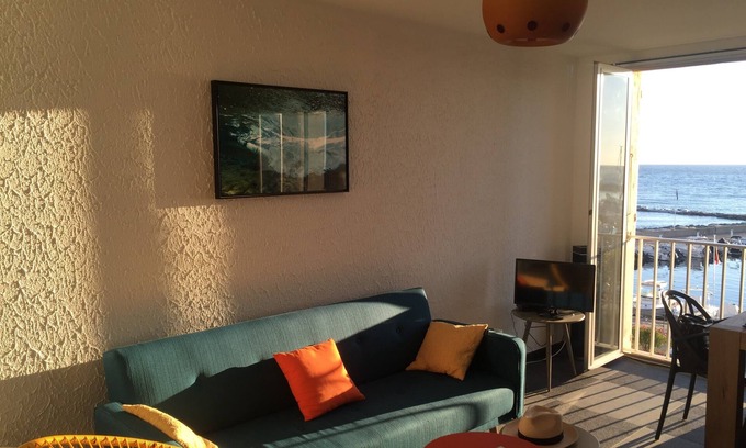 Macinaggio Apartamento | Cómodo dúplex de 3 dormitorios, frente al mar y pies en el agua, estacionamiento privado