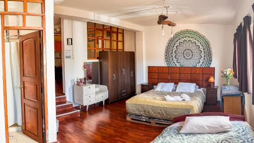 San Blas Casa | Terrace View House in Cusco Big Kitchen, Lounge and Private Yard