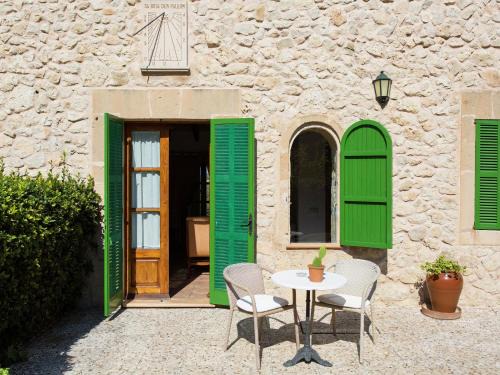 Lloret de Vistalegre Casa | Terraced House in Mallorca with Pool