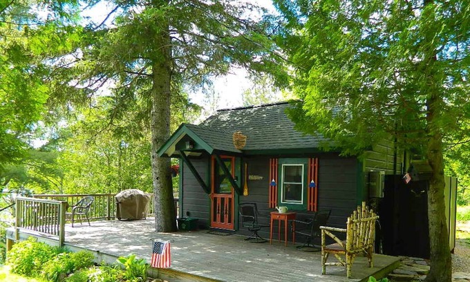 Rangeley Casa | Terraces on Rangeley Lake Cabin #3 - Adorable two bedroom, one bath cabin