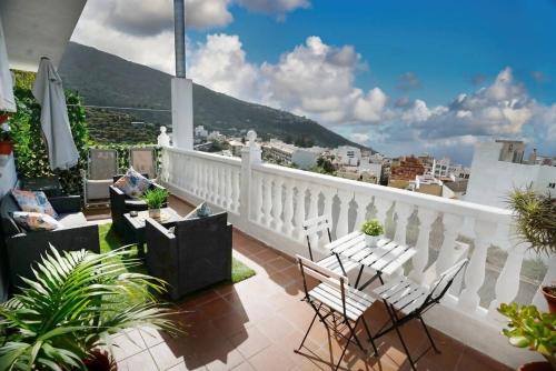 El Guincho Apartamento | Terraza, céntrico pueblo aparcamiento cerca