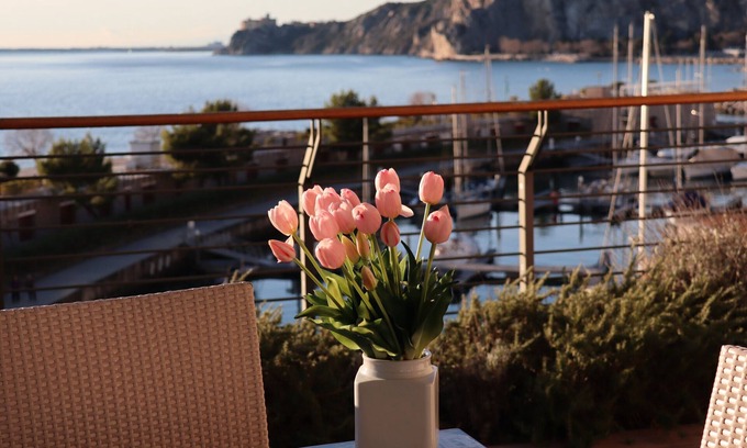 Portopiccolo Apartamento | Terrazza vista castello-Portopiccolo Apartments