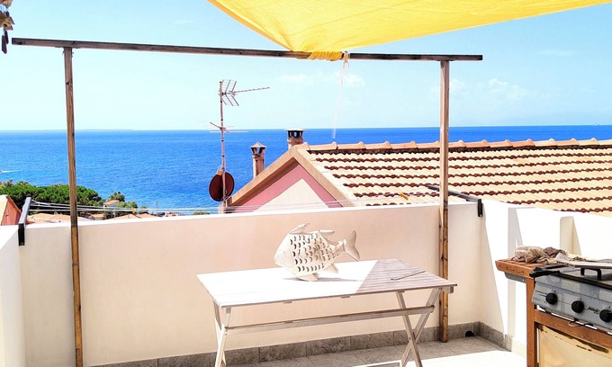 Pomonte Apartamento | Terrazza vista mare