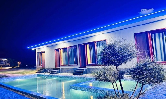 Gurugram Otro | Terrific 5-BHK farmhouse in Gurugram with stunning views
