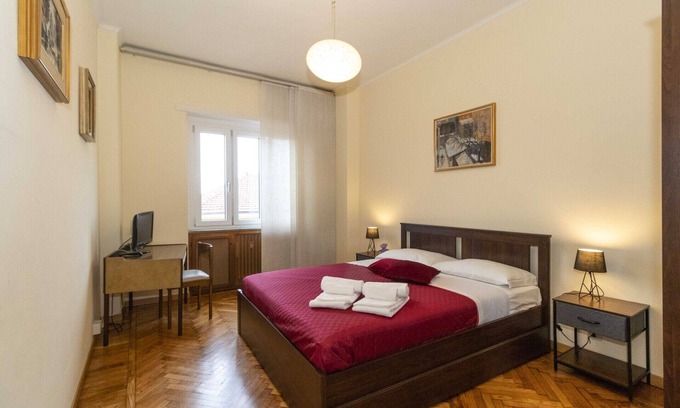 Parella Apartamento | Tesoriera Comfy Apartment in Turin