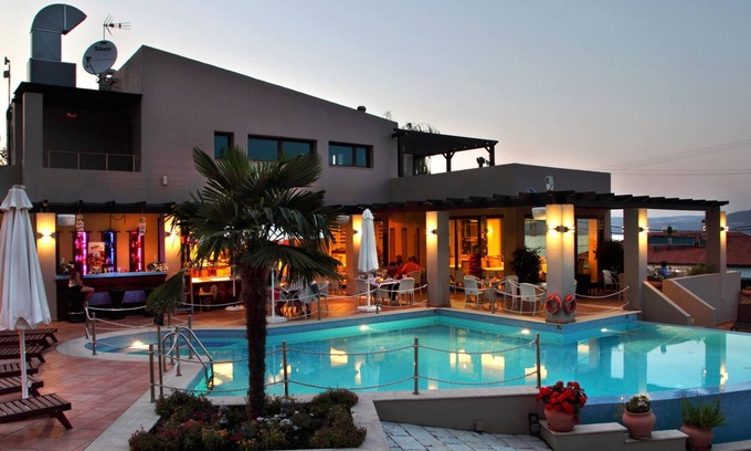 Nikiana Hotel | Tesoro Hotel