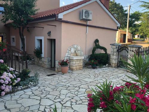 Salambati Apartamento | Teta Jana